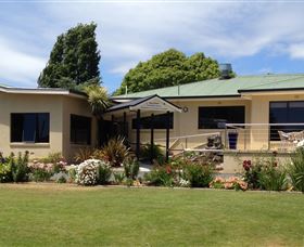 Beachway Motel + Restaurant - Accommodation in Brisbane 0