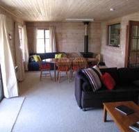 Bicheno Holiday Rentals - 27 Gordon Street - Accommodation in Brisbane