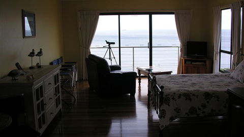 Clifftop Accommodation Portland Victoria - Accommodation in Brisbane 4