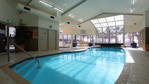 Lake Edge Resort - Accommodation in Brisbane 0