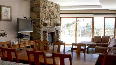 Alpine Woodsmoke Apartments - Accommodation in Brisbane 1