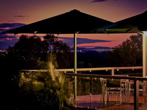 Mercure Clear Mountain Lodge Spa And Vineyard - Accommodation in Brisbane 6