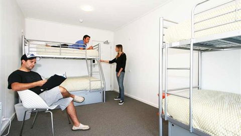The Island Accommodation - Phillip Island YHA - Accommodation in Brisbane 6