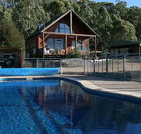 Karoonda Olive Grove Retreat at Mt Buffalo Olives - Accommodation in Brisbane
