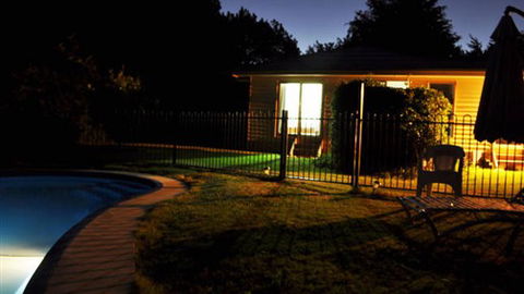 Annie's Garden Retreat - Accommodation in Brisbane 5
