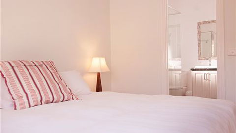 Lithgow Falls - Accommodation in Brisbane 2