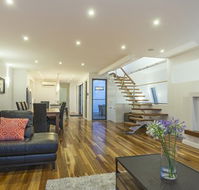 Serenity Torquay Sea View Luxury Beachfront - Accommodation in Brisbane