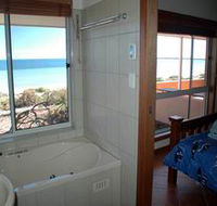 Ceduna Shelly Beach Caravan Park and Beachfront Villas - Accommodation in Brisbane