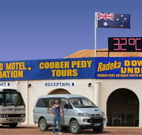 Radeka Downunder Underground Motel and Backpacker Inn - Accommodation in Brisbane