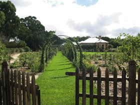 The Heritage Garden - Accommodation in Brisbane 2