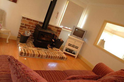 Wombat Lodge - Accommodation in Brisbane 2