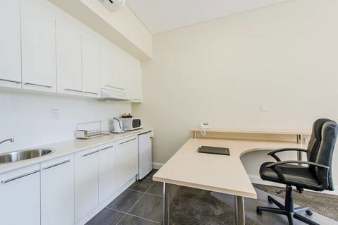 Belconnen Way Motel & Serviced Apartments - Accommodation in Brisbane 1