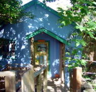 Blue Poles Cafe Gallery  BB - Accommodation in Brisbane