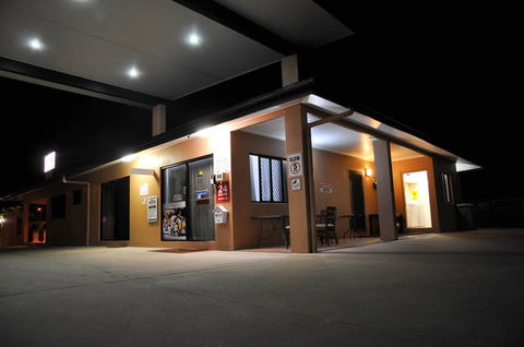 Bluewater Harbour Motel - Bowen - Accommodation in Brisbane 2