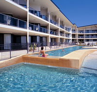 Boathouse Resort Tea Gardens - Accommodation in Brisbane