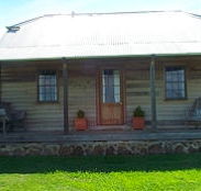 Brickendon Historic  Farm Cottages - Accommodation in Brisbane
