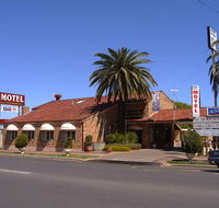 Burke  Wills Motor Inn - Accommodation in Brisbane