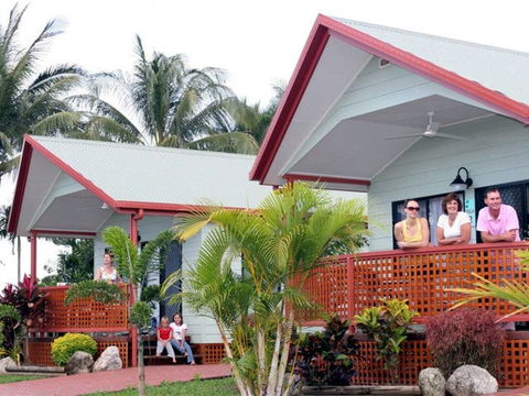 Cairns Coconut Holiday Resort - Accommodation in Brisbane 1