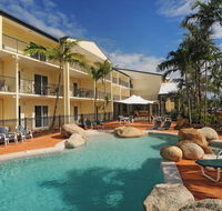 Cairns Queenslander Hotel  Apartments - Accommodation in Brisbane