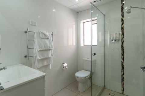 Comfort Inn & Suites Robertson Gardens - Accommodation in Brisbane 1