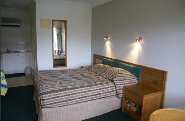 Coopers Colonial Motel - Accommodation in Brisbane 0