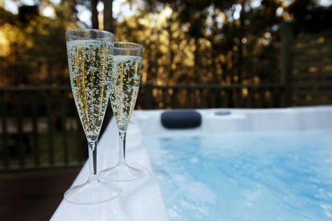 Cottages On Mount View - Accommodation in Brisbane 4