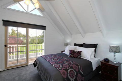 Creek Cottage Bed & Breakfast - Accommodation in Brisbane 0