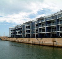 Dolphin Quay Apartment Hotel - Accommodation in Brisbane
