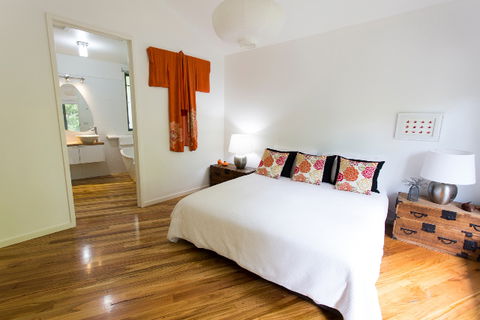 Dalrymples Guest Cottages - Accommodation in Brisbane 6