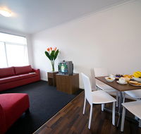 Easystay One Bedroom Apartment - Raglan Street - Accommodation in Brisbane