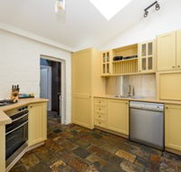 Flinders Keep - Accommodation in Brisbane
