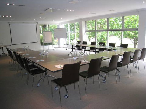 Forrest Hotel & Apartments - Accommodation in Brisbane 3