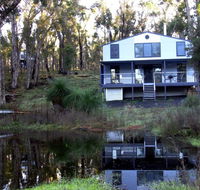 Hidden Grove Retreat - Accommodation in Brisbane