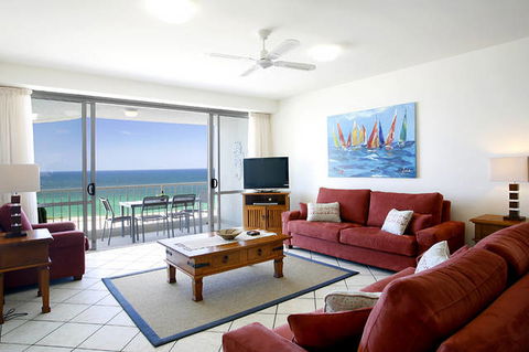 La Mer Sunshine Beachfront Apartments - Accommodation in Brisbane 2