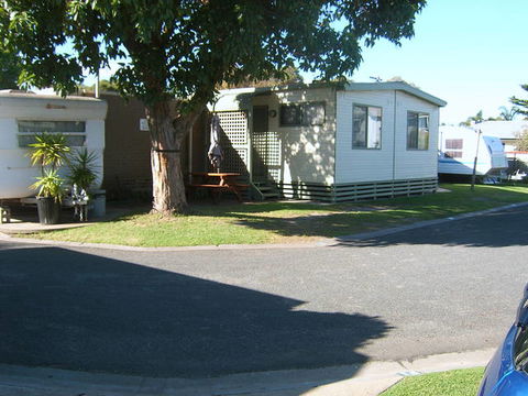 Lakes Haven Caravan Park - Accommodation in Brisbane 2