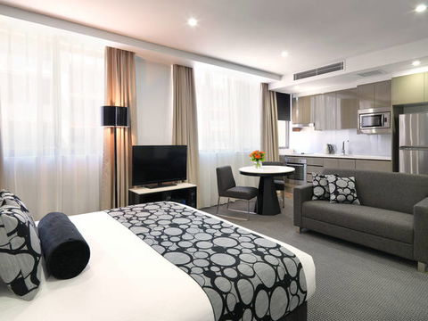 Meriton Serviced Apartments - North Ryde - Accommodation in Brisbane 0