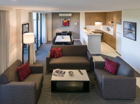 Meriton Serviced Apartments Parramatta - Accommodation in Brisbane 1