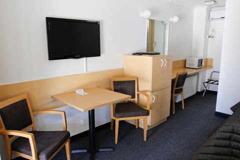 Mid City Motor Inn - Accommodation in Brisbane 8