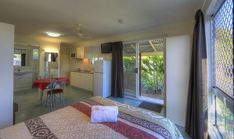 Queens Beach Tourist Village - Accommodation in Brisbane 3