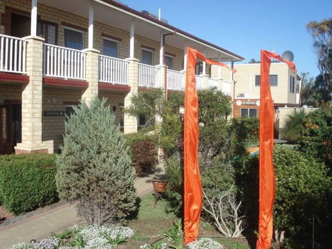 Baywatch Manor Augusta YHA - Accommodation in Brisbane 4