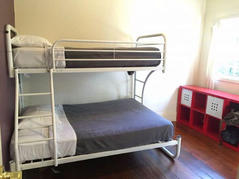 Bottlebrush Backpackers - Accommodation in Brisbane 2
