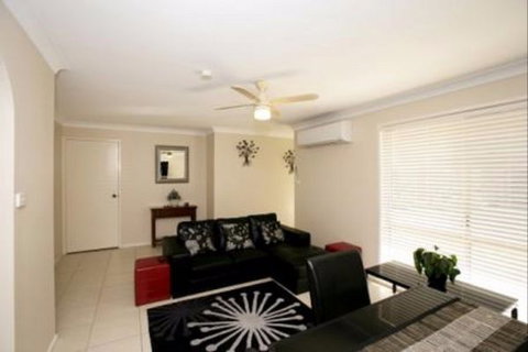 Central Wagga Apartments: Wynyard On Forsyth - Accommodation in Brisbane 4