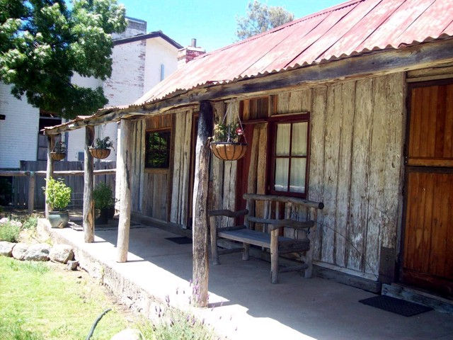 Cook ACT Accommodation in Brisbane