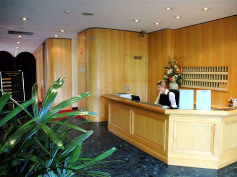 Sandown Regency & Serviced Apartments - Accommodation in Brisbane 1