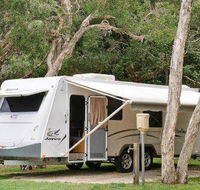 Suffolk Beachfront Holiday Park - Accommodation in Brisbane