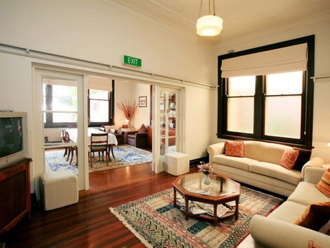 The Bank Guesthouse - Accommodation in Brisbane 2