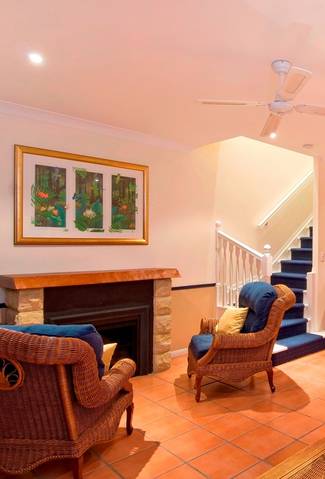 Tinaroo Lake Resort - Holiday Apartments - Accommodation in Brisbane 6