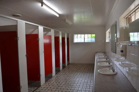 Westview Tourist Caravan Park - Accommodation in Brisbane 4