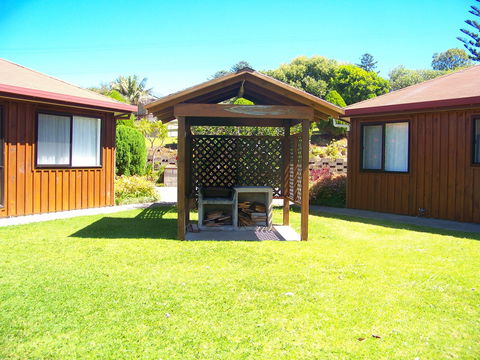 Whispering Pines - Accommodation in Brisbane 2