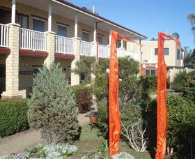 Baywatch Manor Augusta YHA - Accommodation in Brisbane 0